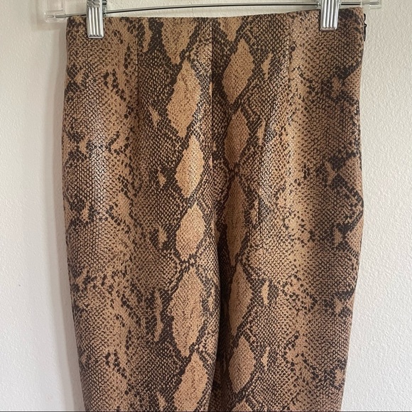 ZARA SNAKESKIN BLOGGER FAVORITE PANTS - Picture 5 of 9